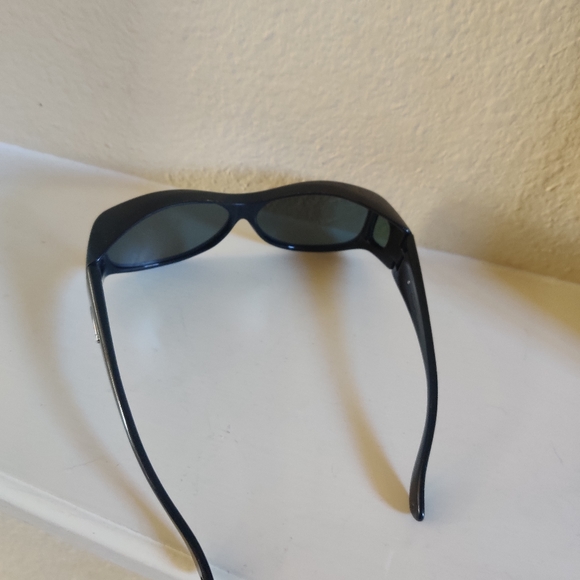 Jonathan Paul Polarized uv400 Fitover Sunglasses - Picture 8 of 13